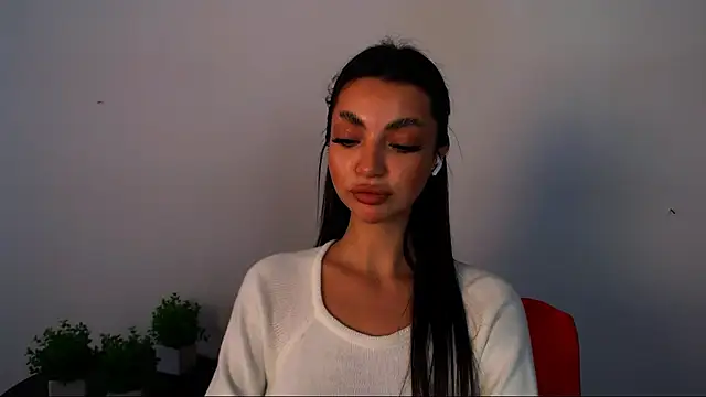 Lexi Jous online show from June 14, 2026, 12:07 pm