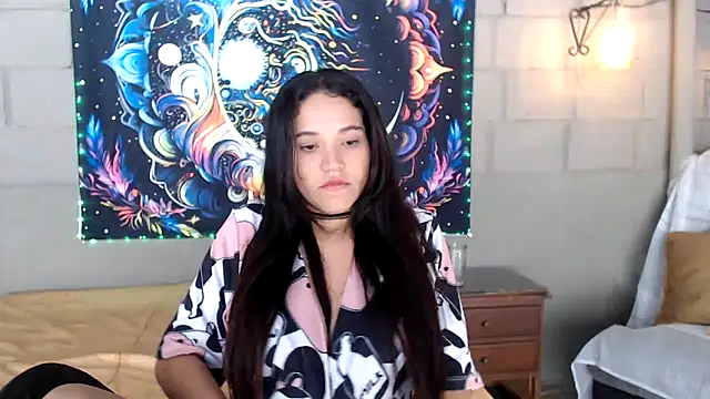 Hadespersefone online show from March 5, 2025, 3:29 pm