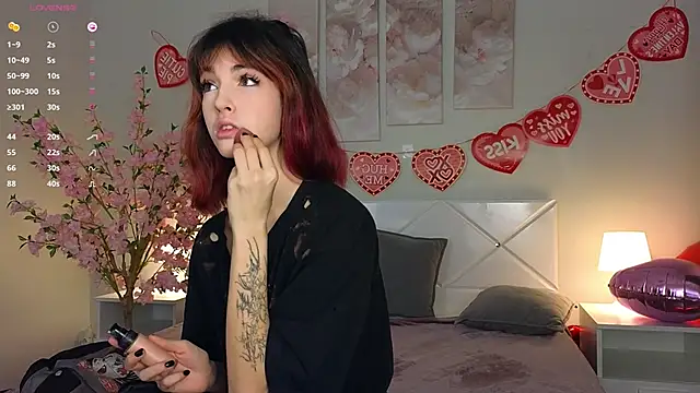 Snapshot of Ink__pleasure chatting on February 16, 2025, 4:21 pm Ink pleasure online show from February 16, 2025, 4:21 pm