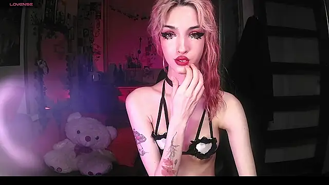 Ink  pleasure online show from September 19, 2025, 11:27 pm