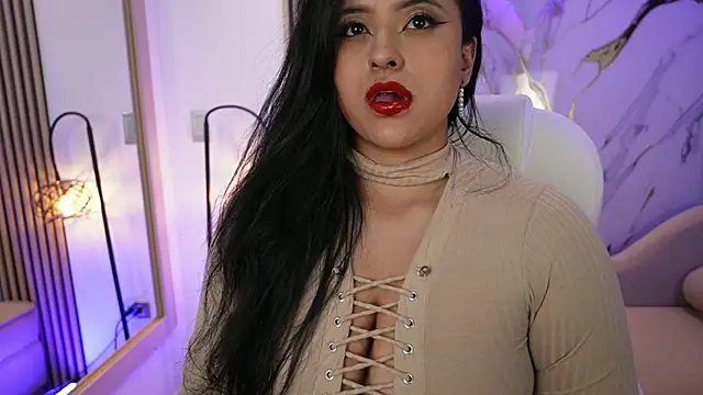 Snapshot of Emma_Walkerr_ chatting on April 15, 2026, 7:58 pm Emma Walkerr online show from April 15, 2026, 7:58 pm