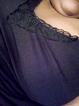 Samara-Bella online show from October 25, 2025, 5:08 pm