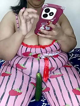 Samara-Bella online show from October 28, 2025, 4:05 am