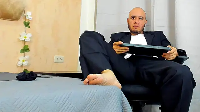 jacob lewitt online show from January 25, 2025, 10:28 pm