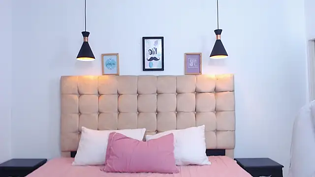 Snapshot of Tommy18__ chatting on January 31, 2025, 8:54 am Tommy18   online show from January 31, 2025, 8:54 am