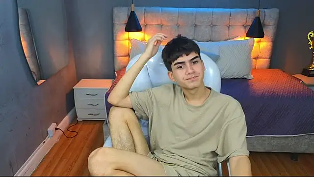 Snapshot of Tommy18__ chatting on March 6, 2025, 10:09 am Tommy18   online show from March 6, 2025, 10:09 am