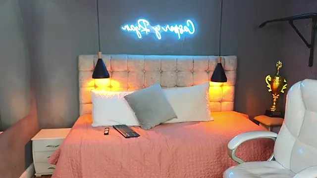 Snapshot of Tommy18__ chatting on March 7, 2025, 9:07 am Tommy18   online show from March 7, 2025, 9:07 am