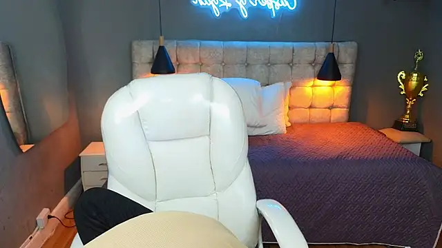 Snapshot of Tommy18__ chatting on March 13, 2025, 7:09 am Tommy18   online show from March 13, 2025, 7:09 am