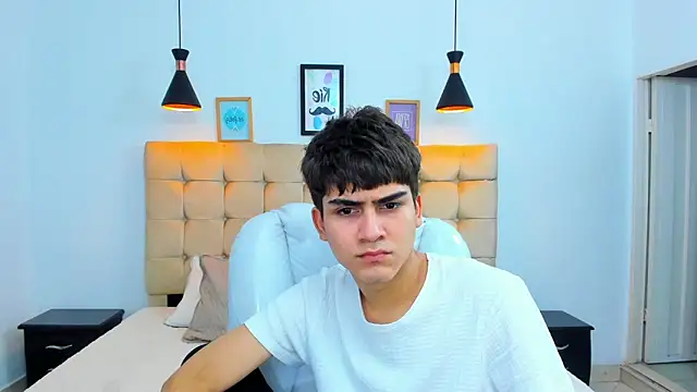 Snapshot of Tommy18__ chatting on March 23, 2025, 6:58 am Tommy18   online show from March 23, 2025, 6:58 am