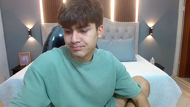 Snapshot of Tommy18__ chatting on September 26, 2025, 3:32 am Tommy18   online show from September 26, 2025, 3:32 am