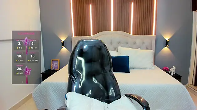 Snapshot of Tommy18__ chatting on October 14, 2025, 3:51 am Tommy18   online show from October 14, 2025, 3:51 am