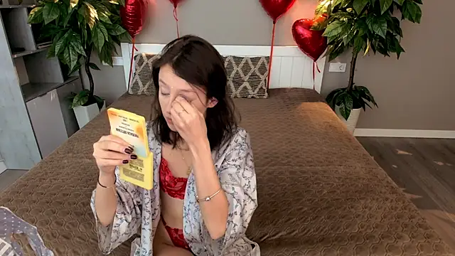 AnnaElys online show from February 14, 2025, 8:42 am