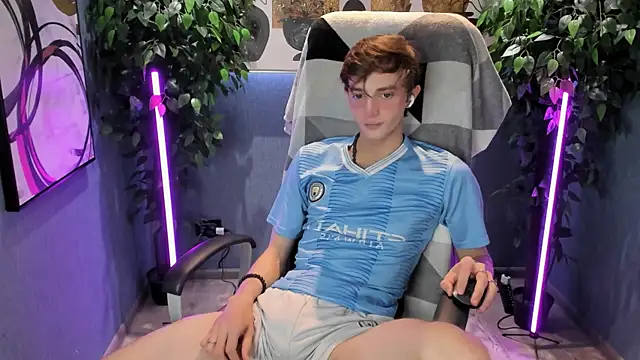 Snapshot of John_Weasley chatting on September 21, 2025, 9:16 pm John Weasley online show from September 21, 2025, 9:16 pm