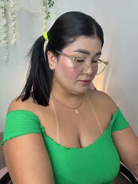 karla hotgirl online show from May 13, 2026, 12:52 am