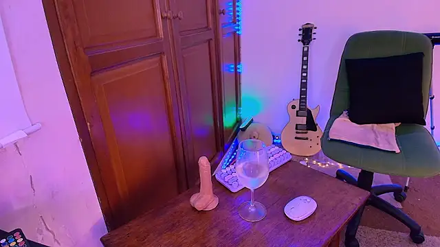 Snapshot of antonelawow chatting on February 19, 2026, 10:28 pm antonelawow online show from February 19, 2026, 10:28 pm