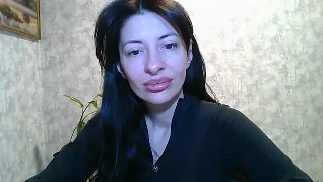 LissaBlossom online show from May 6, 2026, 3:35 am