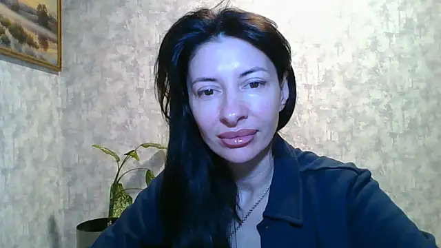 LissaBlossom online show from May 8, 2026, 3:23 am
