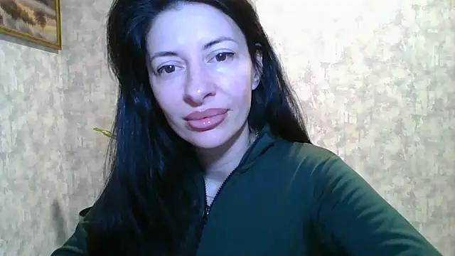 LissaBlossom online show from May 12, 2026, 3:03 am