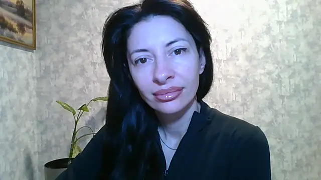 LissaBlossom online show from May 19, 2026, 4:19 am