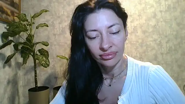 LissaBlossom online show from June 5, 2026, 3:02 am
