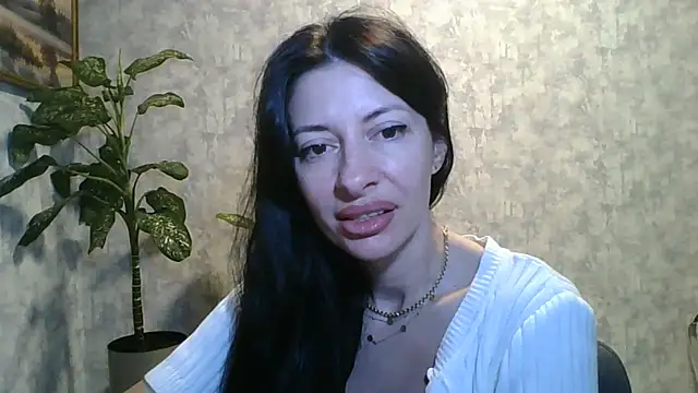 LissaBlossom online show from June 6, 2026, 3:11 am