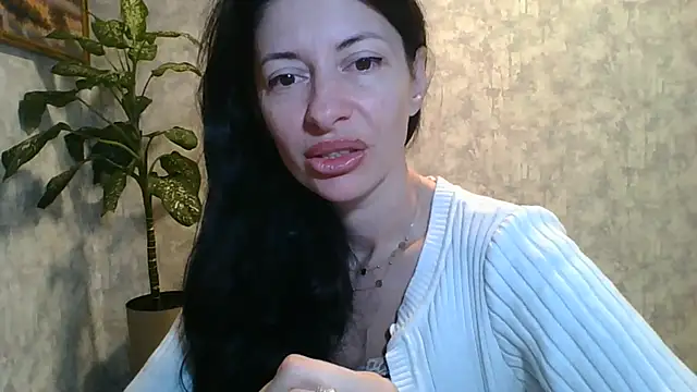 LissaBlossom online show from June 16, 2026, 5:10 am
