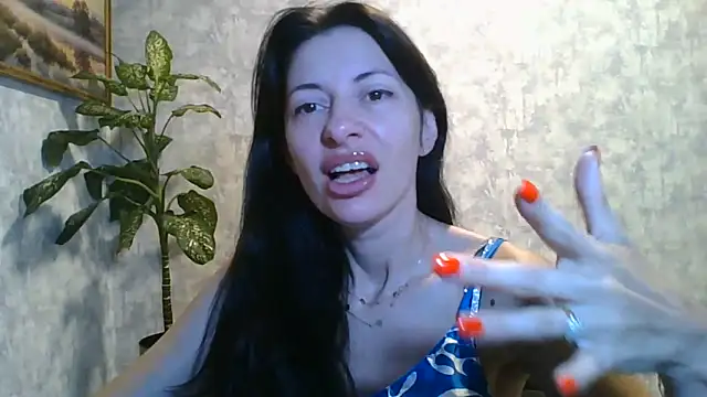 LissaBlossom online show from June 17, 2026, 4:26 am