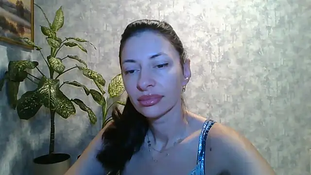 LissaBlossom online show from July 22, 2026, 3:53 am