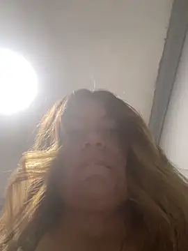 Snapshot of Blondygirl01 chatting on January 18, 2025, 3:31 am Blondygirl01 online show from January 18, 2025, 3:31 am