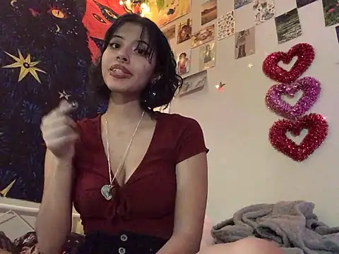 Rubyred2369 online show from February 12, 2025, 9:22 pm