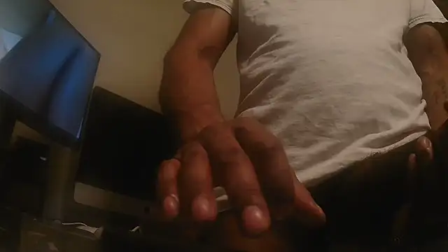 Snapshot of MrDaddyBbSnake chatting on April 20, 2026, 4:48 am MrDaddyBbSnake online show from April 20, 2026, 4:48 am