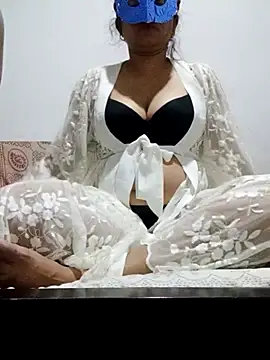 Queen princes online show from March 2, 2025, 4:42 pm