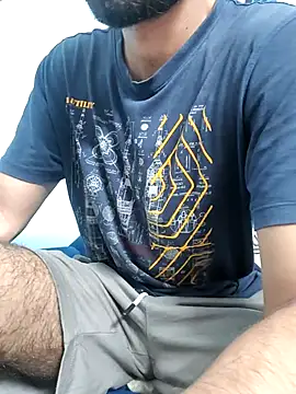 TOPMOON001 online show from September 30, 2025, 9:36 am