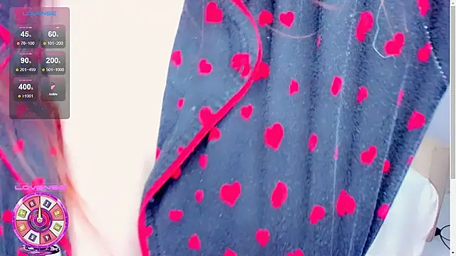 Snapshot of KatePaws chatting on January 21, 2025, 7:28 pm KatePaws online show from January 21, 2025, 7:28 pm