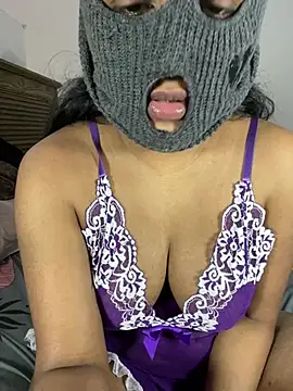 Snapshot of ArathyNambyarMallu chatting on February 5, 2025, 11:34 am ArathyNambyarMallu online show from February 5, 2025, 11:34 am