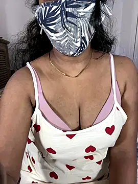 Snapshot of ArathyNambyarMallu chatting on September 18, 2025, 9:00 am ArathyNambyarMallu online show from September 18, 2025, 9:00 am