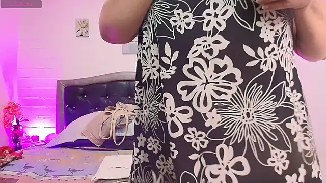 VickyBoobss online show from July 4, 2026, 12:22 pm