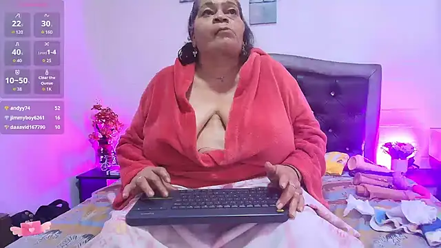 VickyBoobss online show from July 16, 2026, 8:53 am