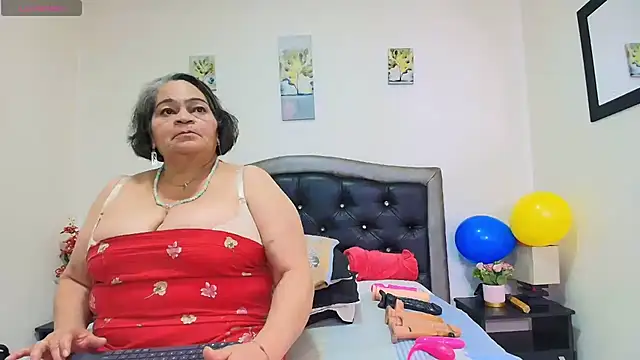 VickyBoobss online show from August 6, 2026, 1:29 am