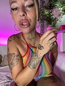 Snapshot of CheekyChels chatting on September 23, 2025, 9:45 am CheekyChels online show from September 23, 2025, 9:45 am