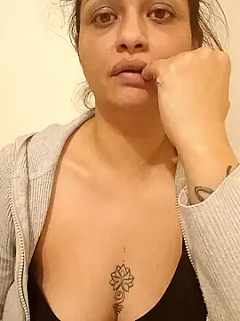 rosse26830 online show from January 12, 2026, 8:36 pm