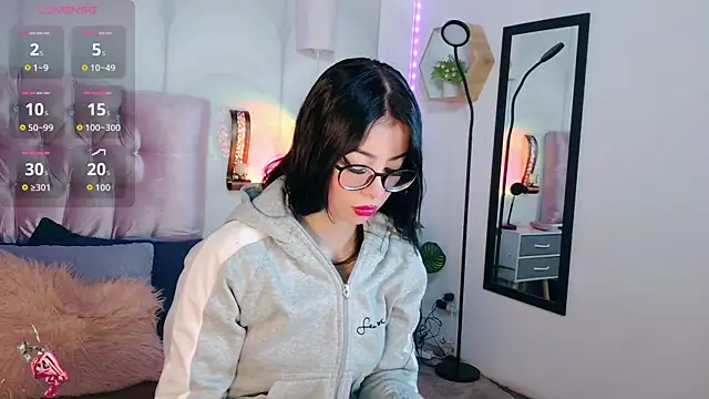 madison oli online show from September 23, 2025, 2:03 am