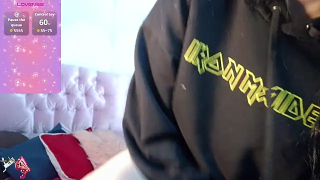 madison oli online show from December 5, 2025, 4:25 pm