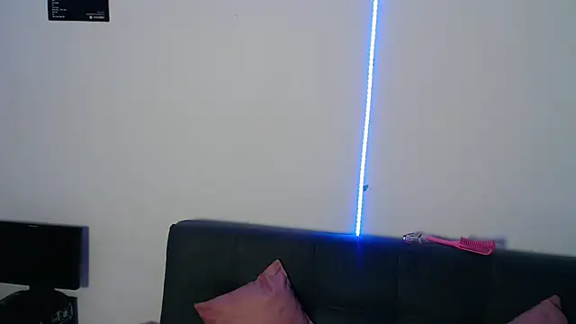 madison oli online show from December 17, 2025, 2:01 pm