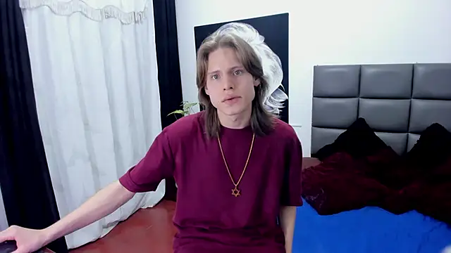 blondie lover69 online show from January 25, 2025, 8:10 pm