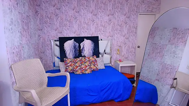 blondie lover69 online show from September 14, 2025, 8:41 pm