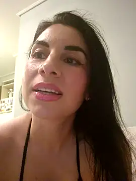Snapshot of Tales-of-Mikaela chatting on January 31, 2025, 9:48 pm Tales-of-Mikaela online show from January 31, 2025, 9:48 pm