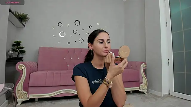 BelovedKhloee online show from September 11, 2025, 7:58 pm