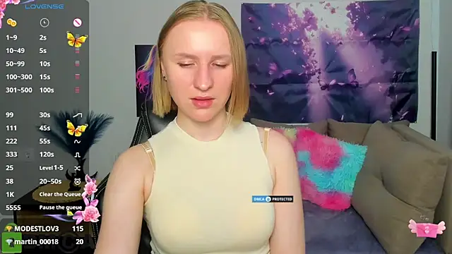 BeautyBlondy online show from May 11, 2026, 4:04 pm