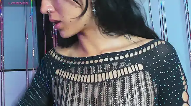 Snapshot of Cleo_Hott chatting on February 11, 2025, 3:18 am Cleo Hott online show from February 11, 2025, 3:18 am